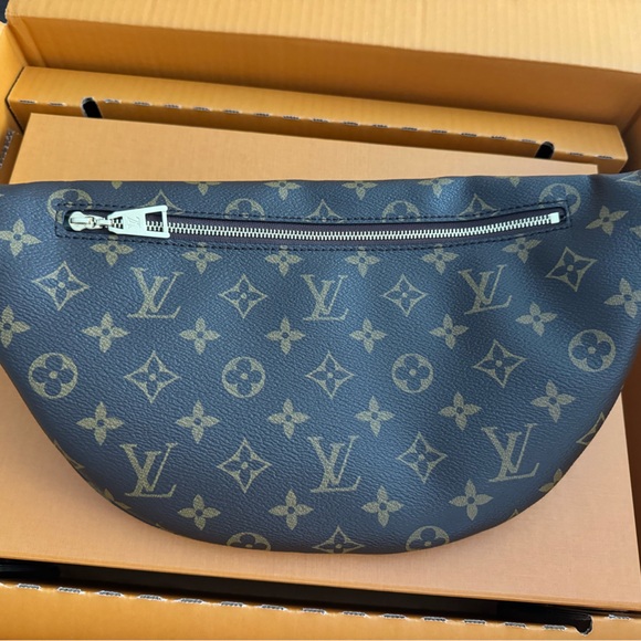 High Rise - Picture 6 of 12